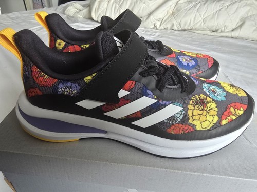 Adidas girls trainers size uk - girls',