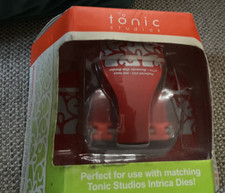 Tonic Studios Romantic Vine
