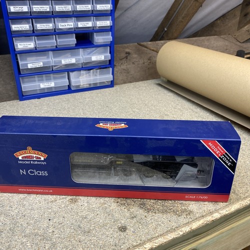 Bachmann 150v class 1860 - class,