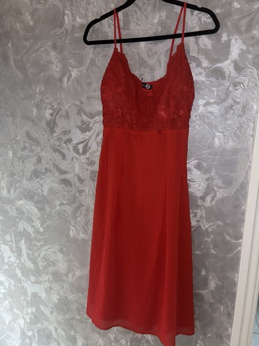 Bnwt boohoo red midi - bnwt,