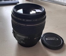 Canon EF 85mm F/1.8 USM Lens
