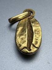 Vintage 18ct Gold Coffee Bean Pendant / Charm