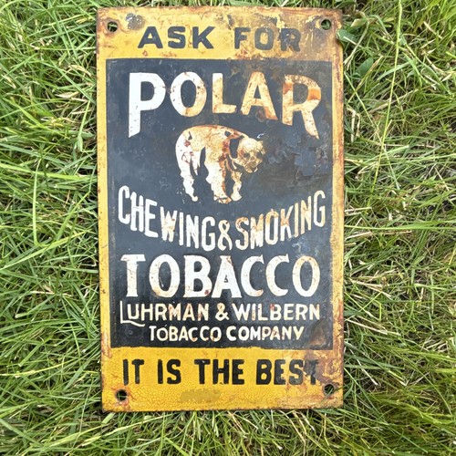 Polar chewing smoking - polar,