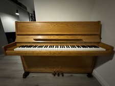 Samick CS108 in German Walnut Finish