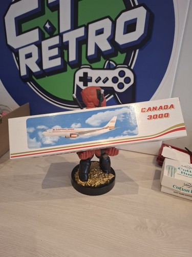 Canada 3000 model plane - canada,