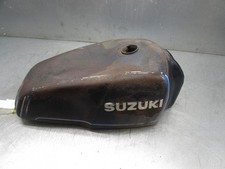 Suzuki GSX750 ET Motorcycle Gas Petrol Fuel Tank Assembly 