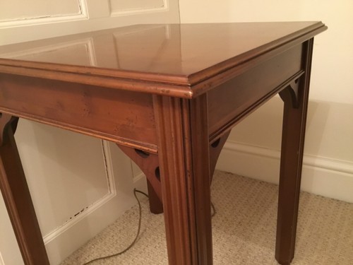 Large square walnut - large,