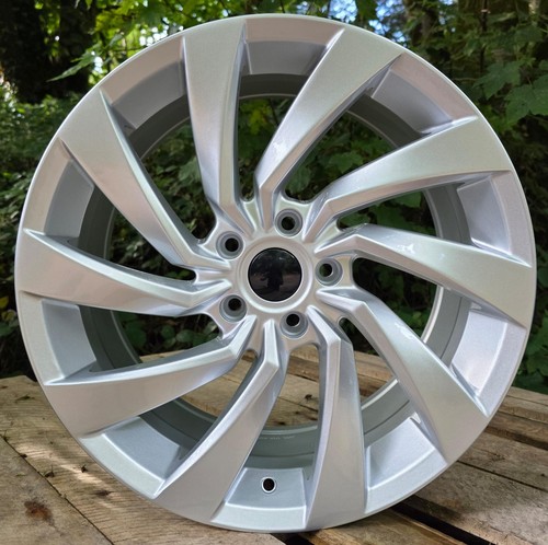 Silver vw scirocco - x4,