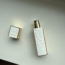 Kilian White Refillable Travel Spray Bottle with Refillable Glass Vial