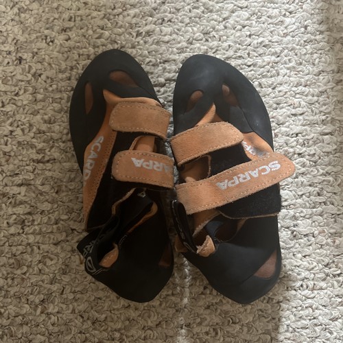 Scarpa rock climbing shoes - scarpa,