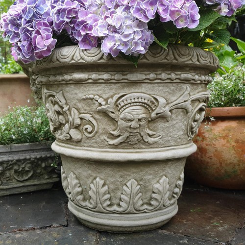 Large florentine style stone - 'florentine',