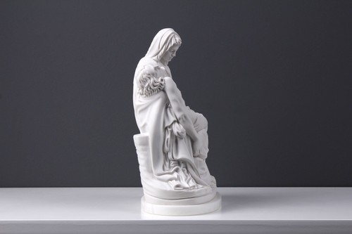 Pieta sculpture 25 - (small), (25
