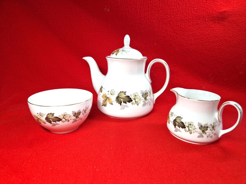 Royal doulton larchmont - doulton,