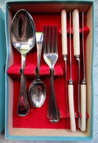 Vintage boxed unused cutlery - boxed,