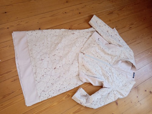 Costume betty barclay - by,