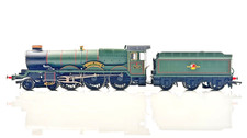 HORNBY 00 GAUGE - R3118 - BR 4-6-0 CASTLE CLASS 7023 PENRICE CASTLE - BOXED
