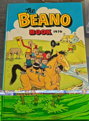 The beano book - beano,