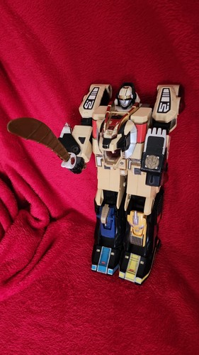 Mighty morphin power rangers - mighty,