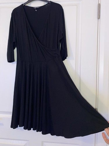 Ladies bnwot black - sz, 18