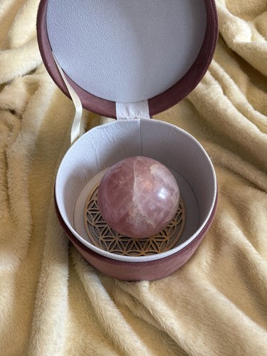 Rose quartz crystal - rose,