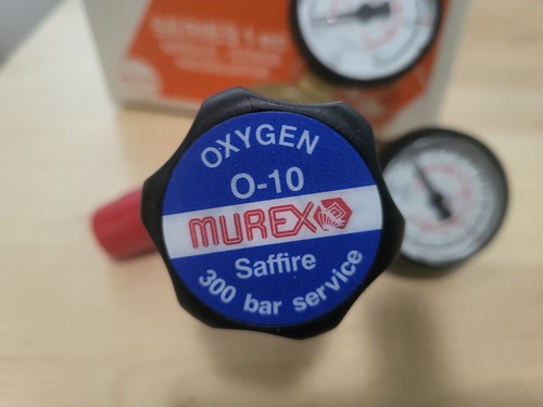 Oxygen bottle regulator murex - regulator.,