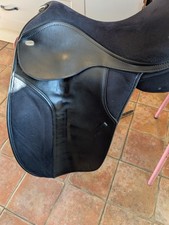 Thorowgood Dressage Saddle 17.5 adjustable gullet 