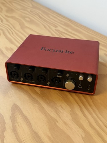 Focusrite scarlett 8i8 1st - focusrite,