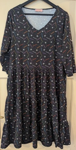 Popsy black tiered - tiered, hem
