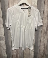 Arsenal All White Knife Crime