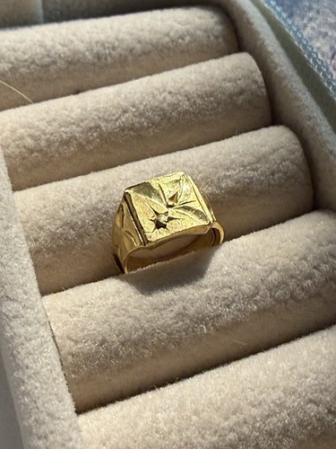 Vintage child 24k - child’s, gold