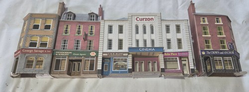 Metcalfe low relief buildings - metcalfe,