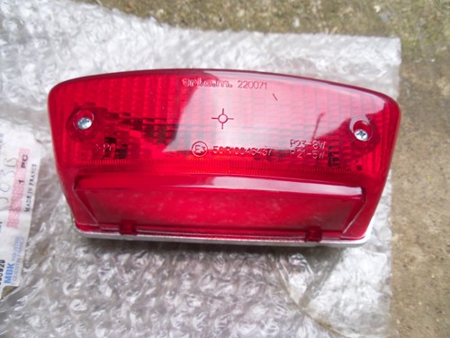 Yamaha taillight assy - taillight,