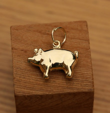 9ct Solid Yellow Gold PIG Pendant, Charm Vintage cleaned and polished