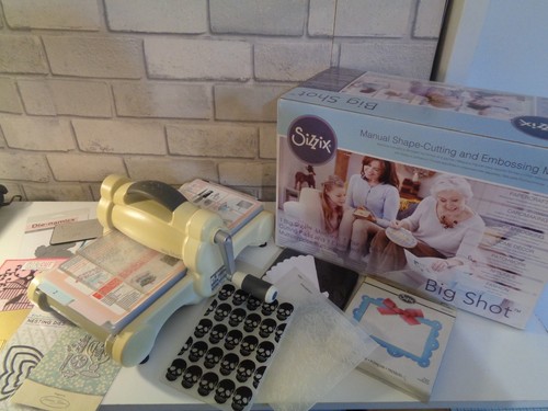 Sizzix white bigshot die - bigshot,