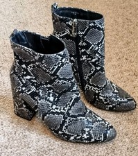 Moda en pelle - Grey and Black