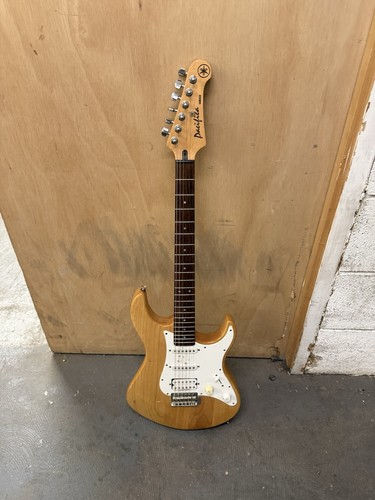 Yamaha pacifica pac112j - pacifica,