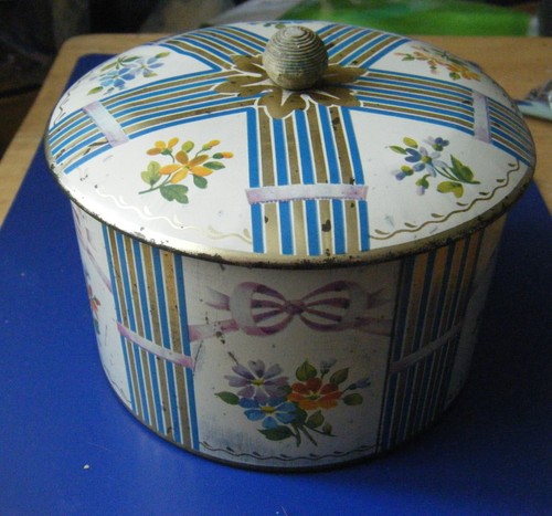 Vintage sweet candy tin - &, m