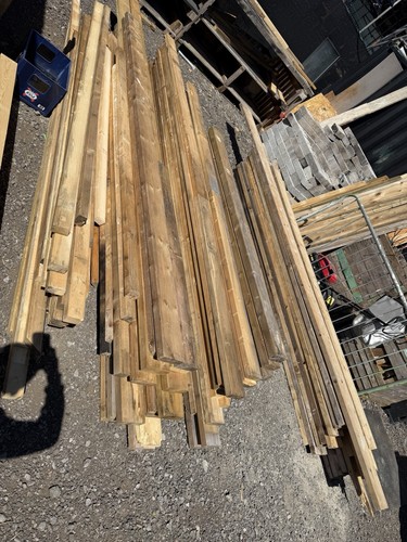 Large job lot timber - large, of