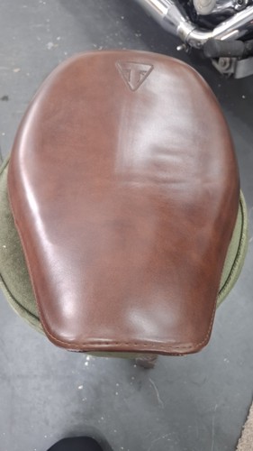 Triumph bobber statment seat - statment,