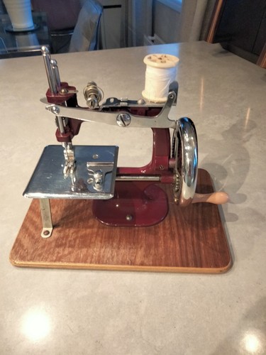 Lovely manual hand - crank, /