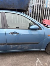 Ford Focus MK1 Ghia Saloon 4