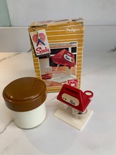Vintage Sindy Pedigree Food Mixer  With Bowl - Working and boxed