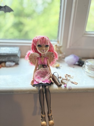 Ever after high - cupid, doll