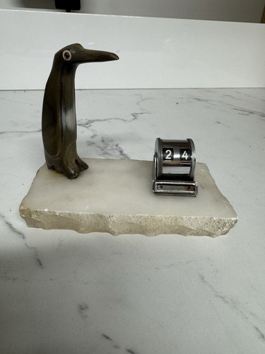 Vintage penguin perpetual desk - vintage,