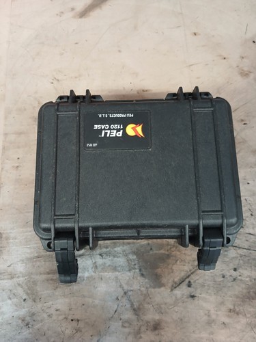 Peli 1120 case - no, foam