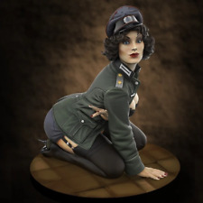 1/35 Resin Model Figure Female
