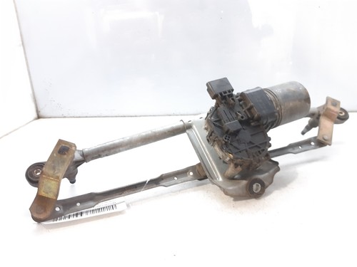 0390241700 front windscreen