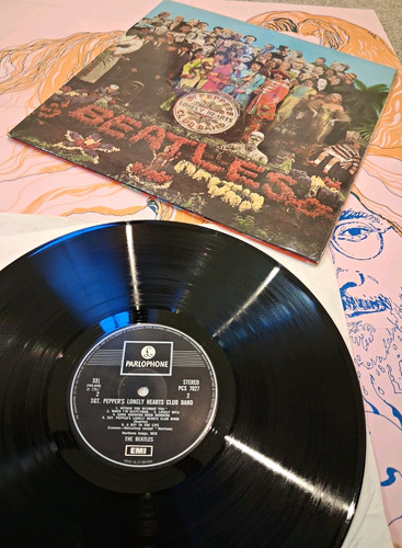One box the beatles sgt - one,