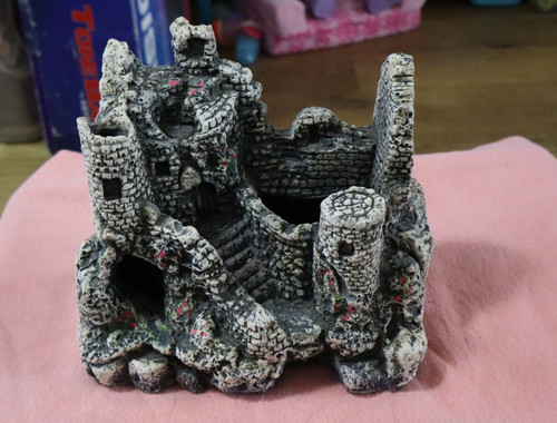 Fish tank aquarium castle - aquarium,