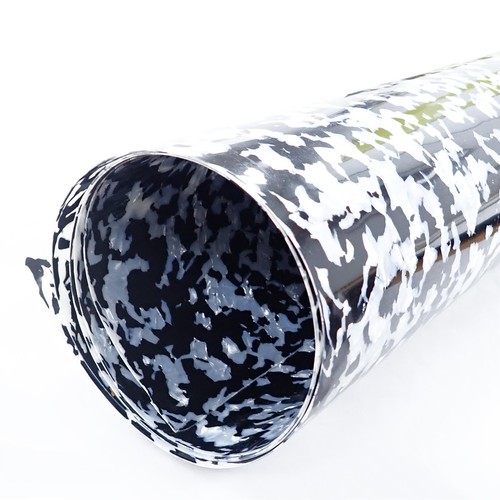 Black and white pearloid - white,